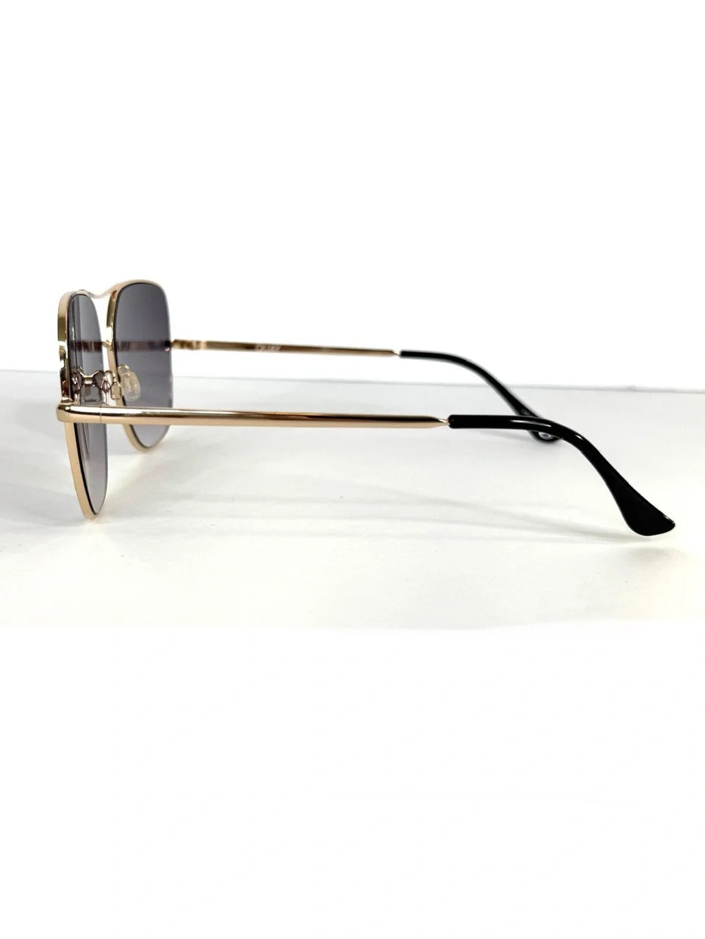 QUAY AUSTRALIA Stop And Stare Sunglasses